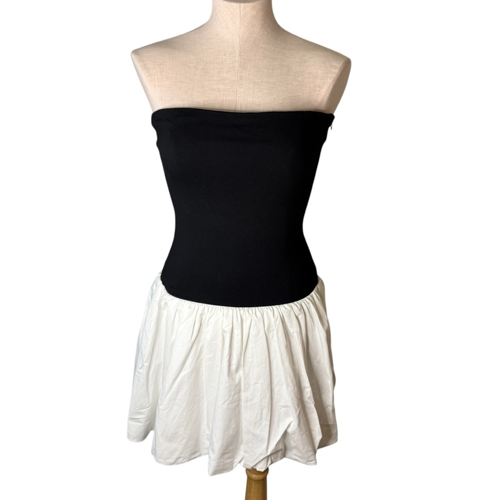 HOUSE OF HARLOW 1960 Strapless Black and White Two Tone Dress